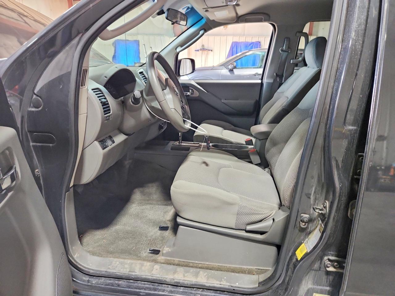 2010 Nissan Frontier Se V6 - Фото 7