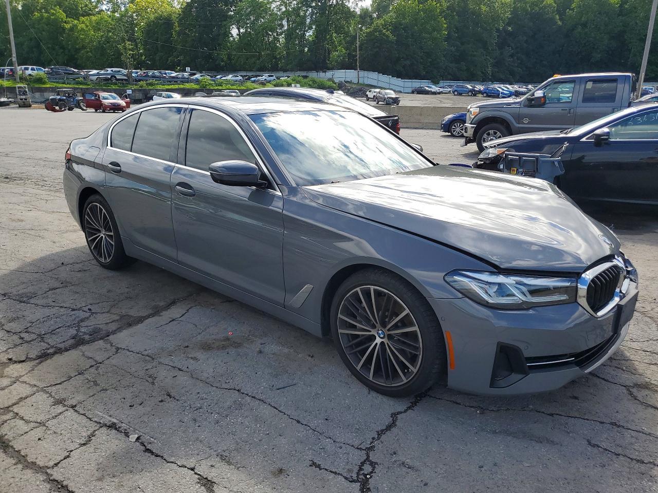 2021 BMW 530 Xi - Фото 4