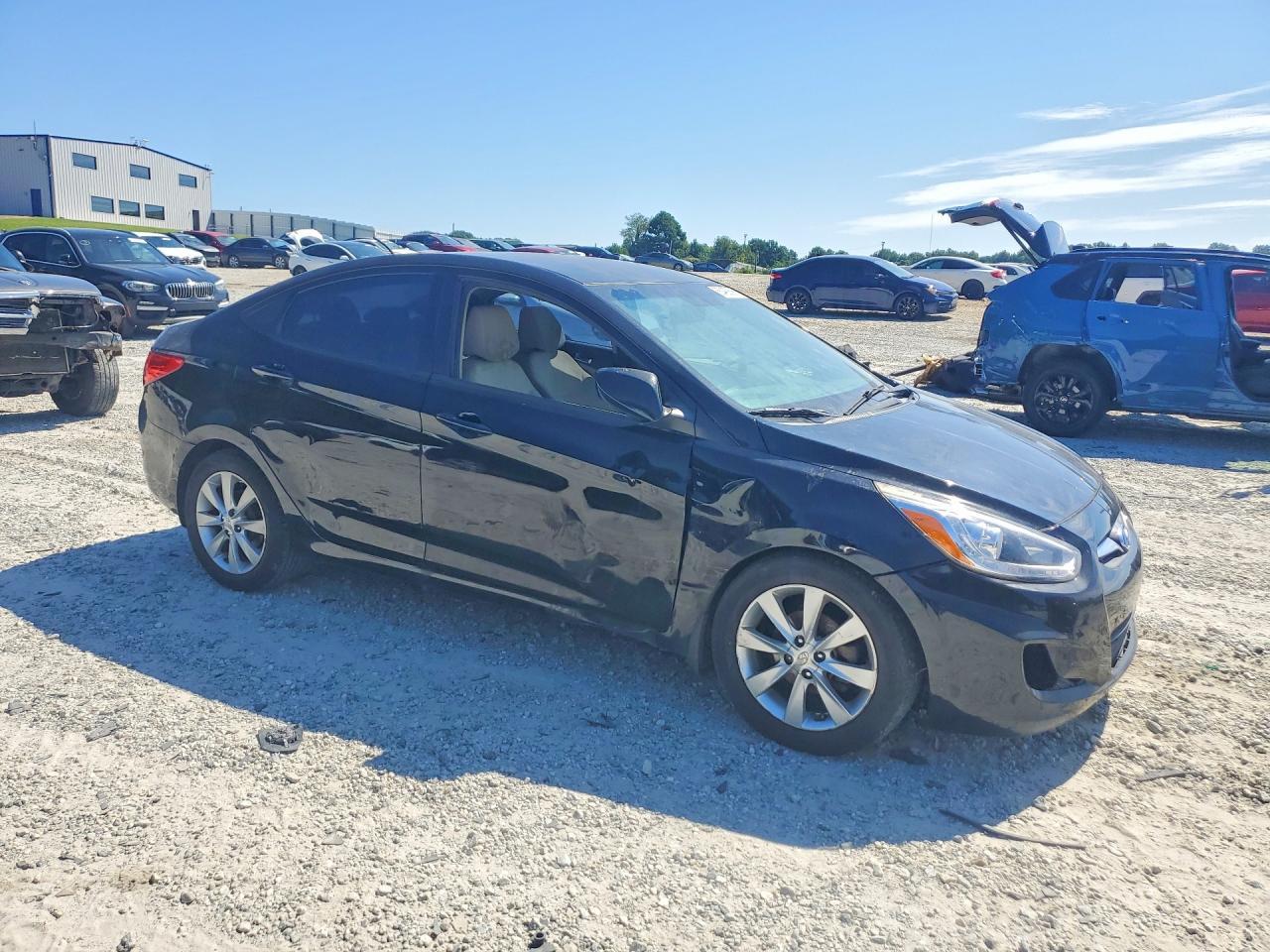 2014 Hyundai Accent Gls - Фото 4