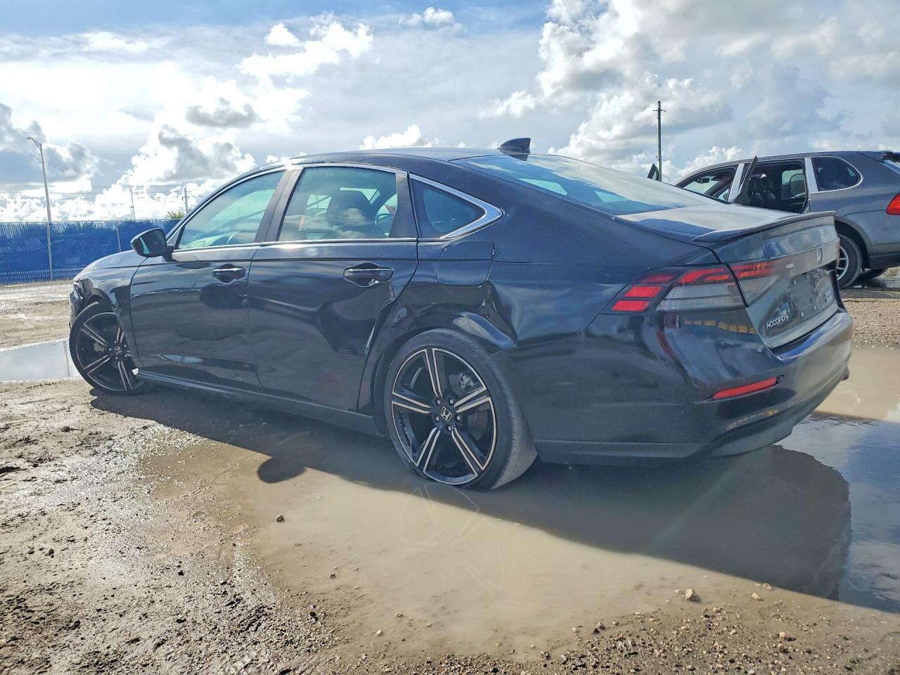 2025 Honda Accord Hybrid Sport - Image 2