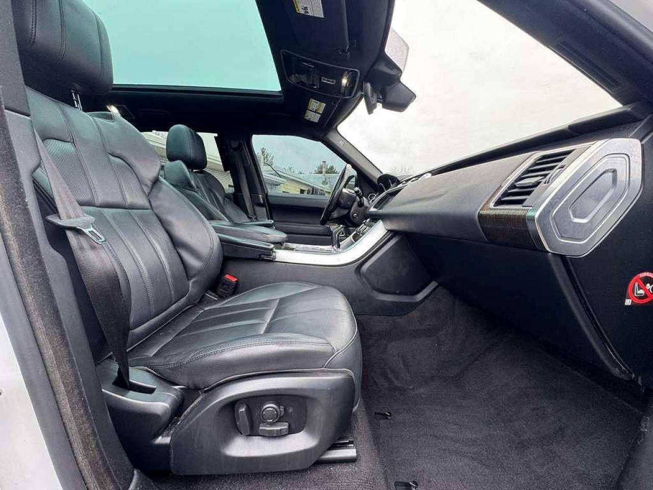 2017 Land Rover Range Rover Sport Se - Image 5
