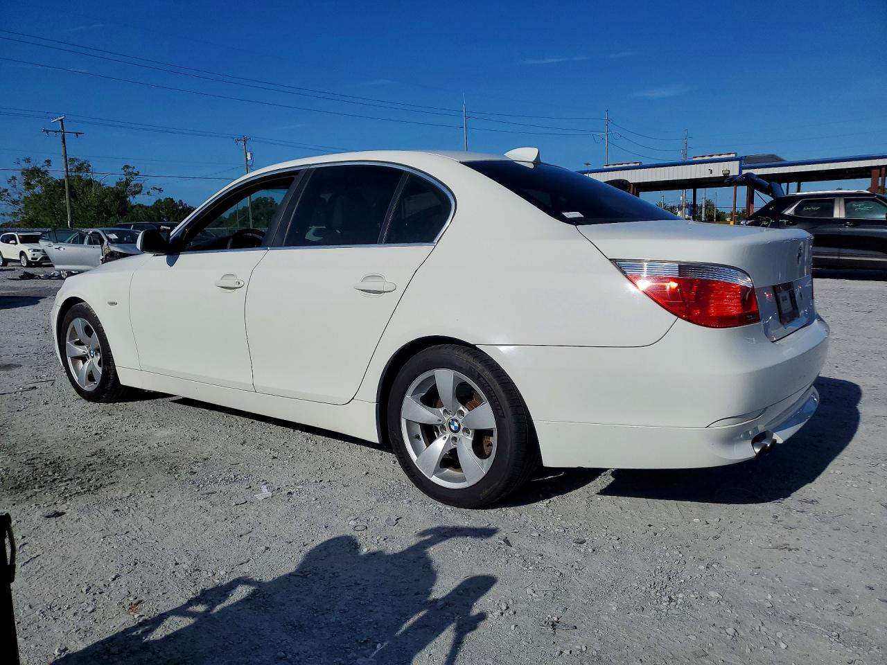 2005 BMW 530 I - Image 2