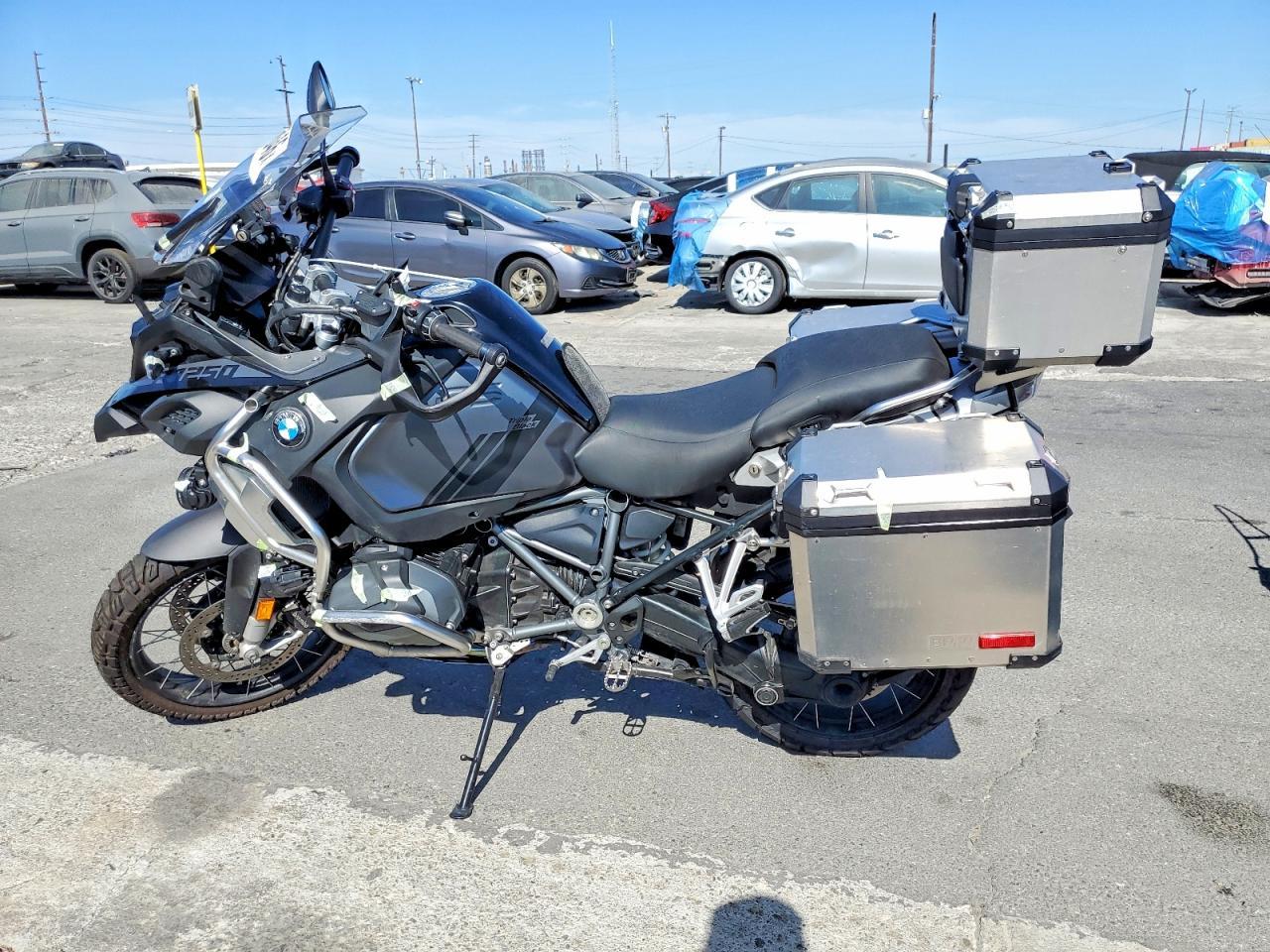 2024 BMW R 1250 Gs Adventure - Image 3