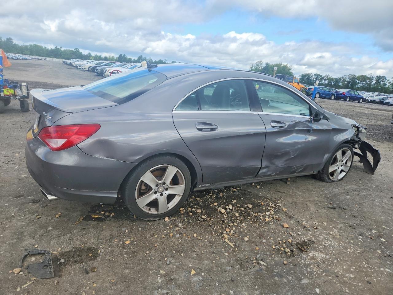 2016 Mercedes-Benz Cla 250 4Matic - Image 3