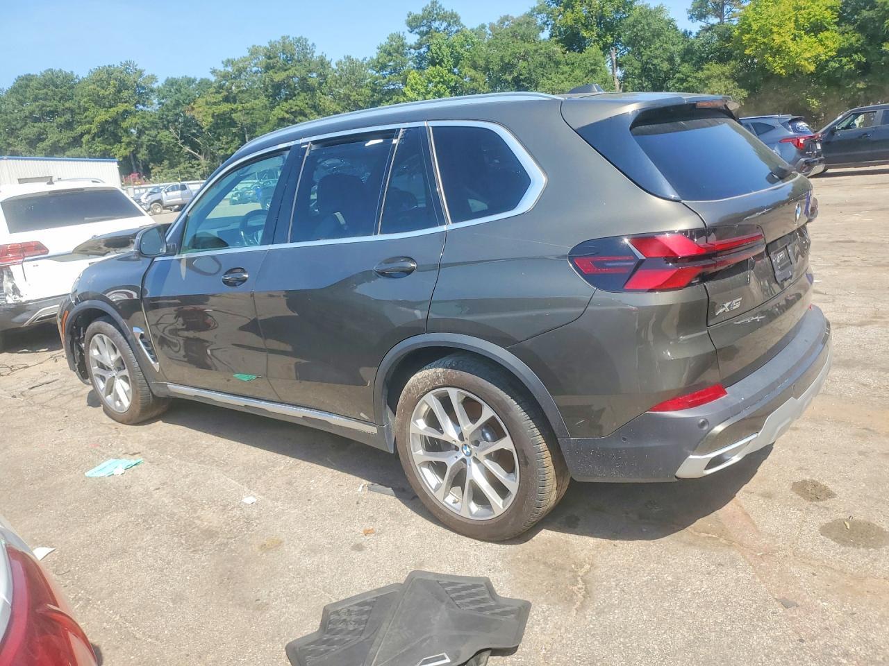 2025 BMW X5 xDrive40I - Фото 2