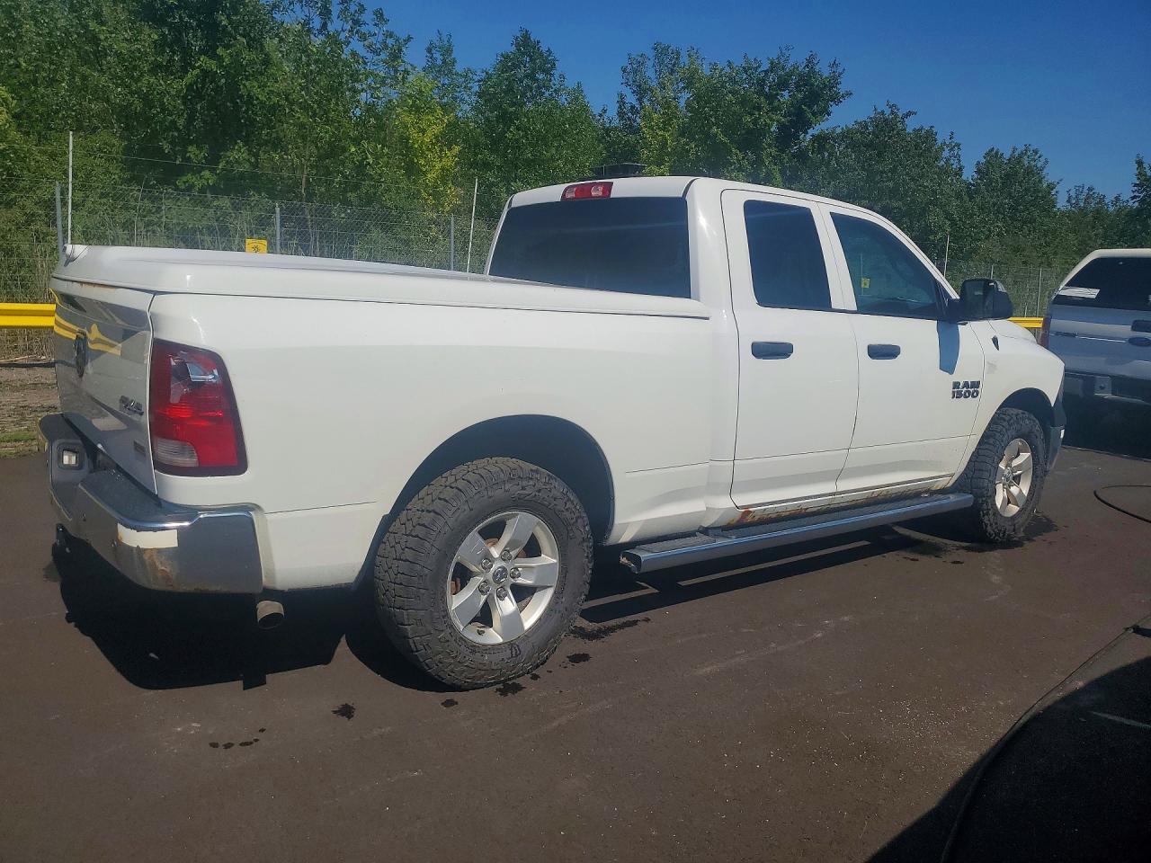 2015 Ram 1500 St - Image 3