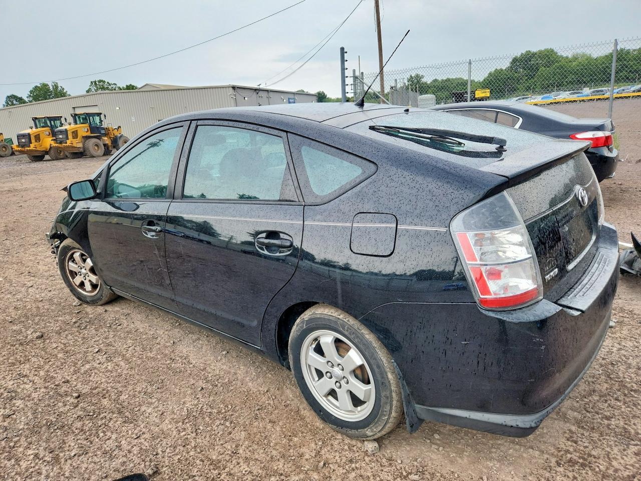 2005 Toyota Prius Base - Image 2