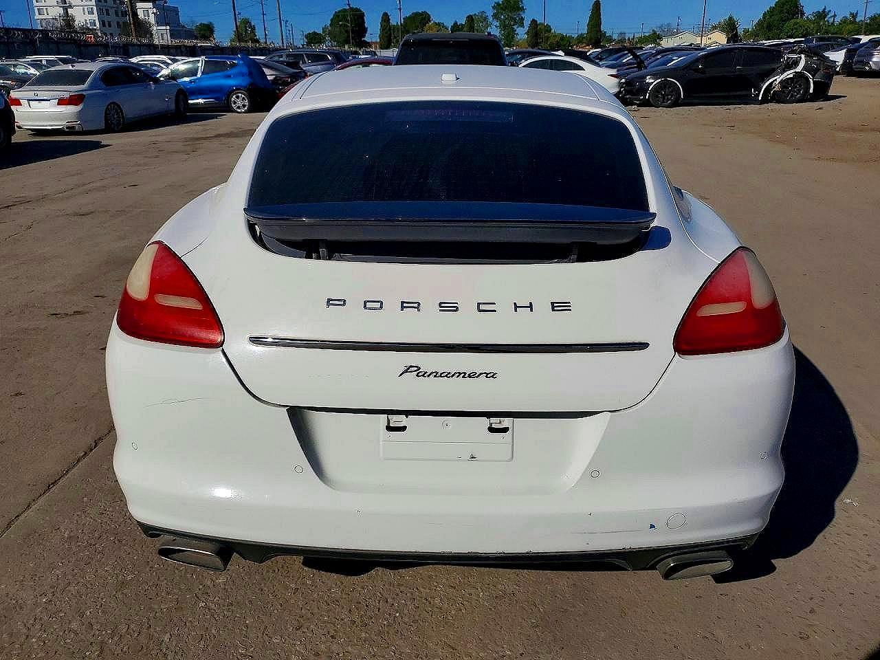 2012 Porsche Panamera 2 - Image 6
