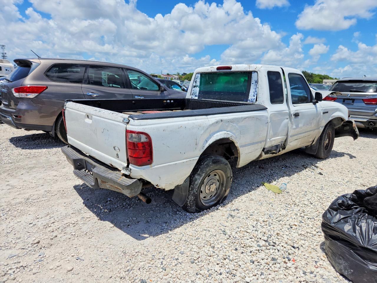 2002 Ford Ranger Super Cab - Image 3