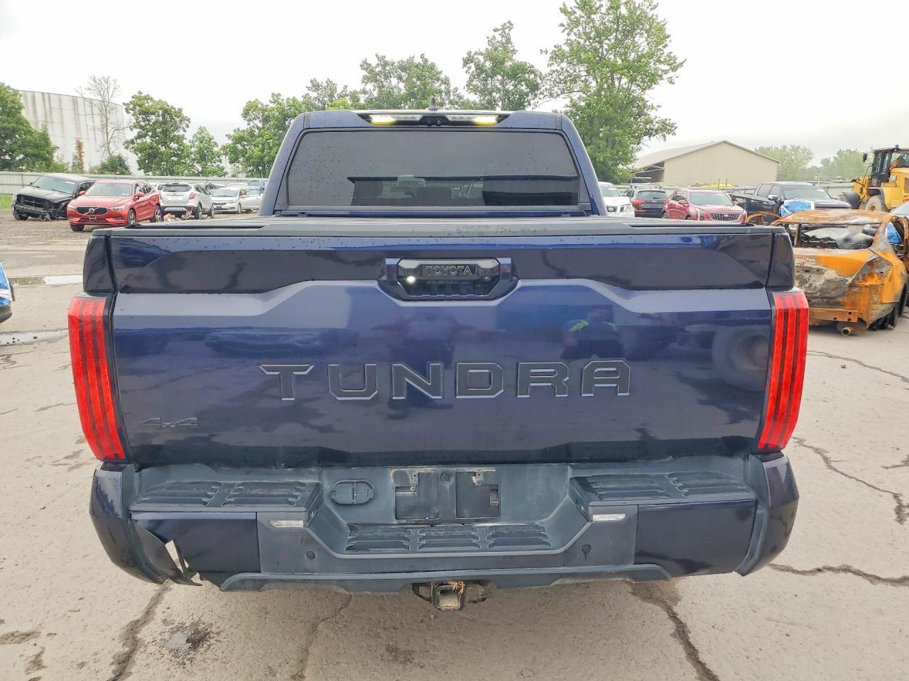 2024 Toyota Tundra Crewmax - Фото 6