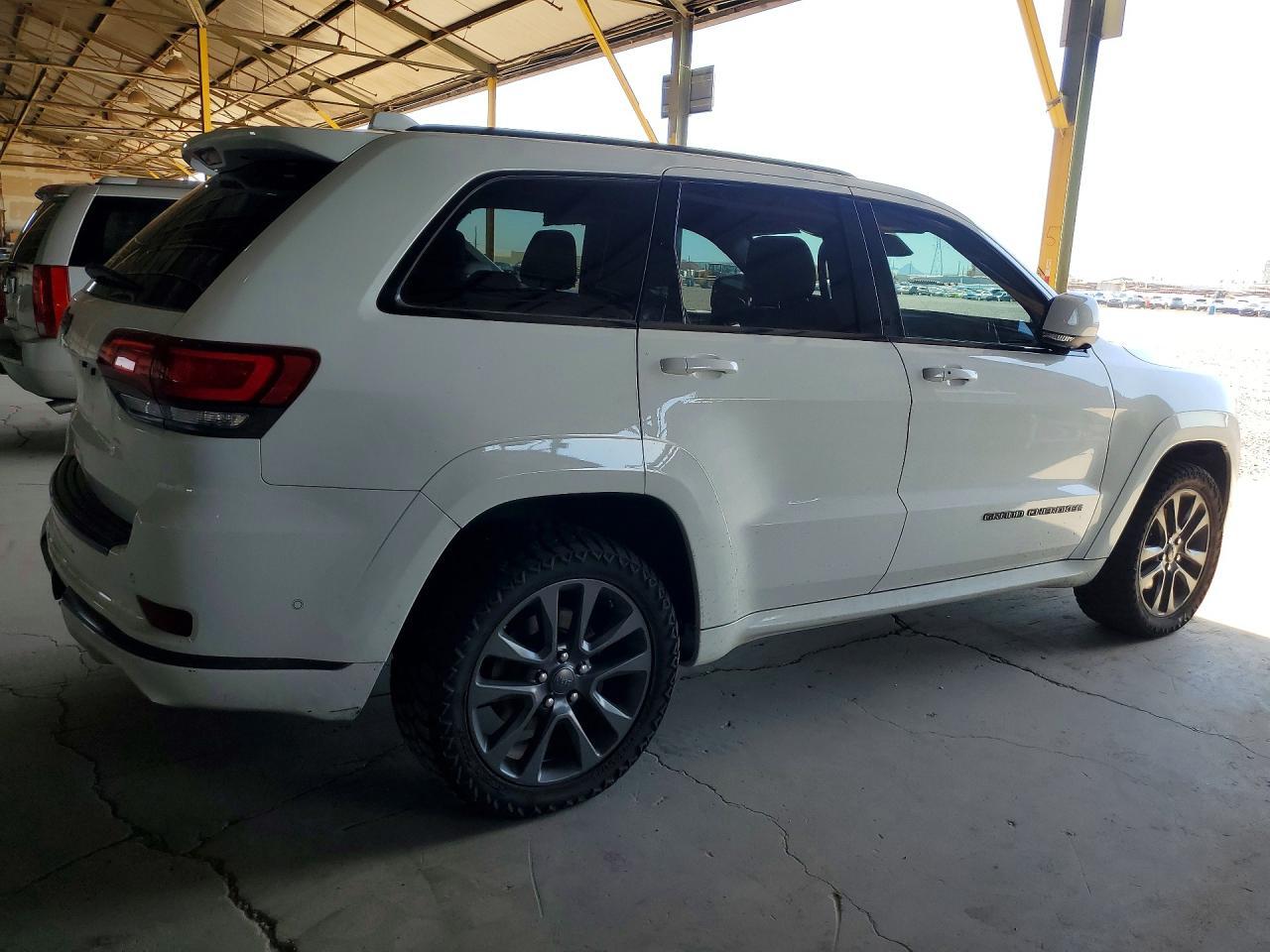 2019 Jeep Grand Cherokee Overland - Фото 3
