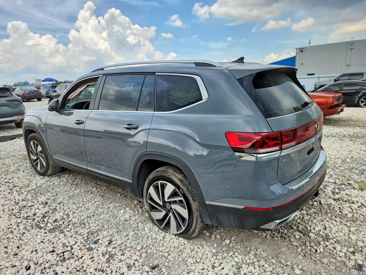 2025 Volkswagen Atlas Sel - Фото 2