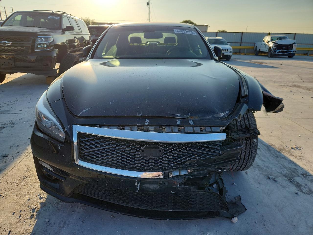 2015 Infiniti Q70 3.7 - Image 5