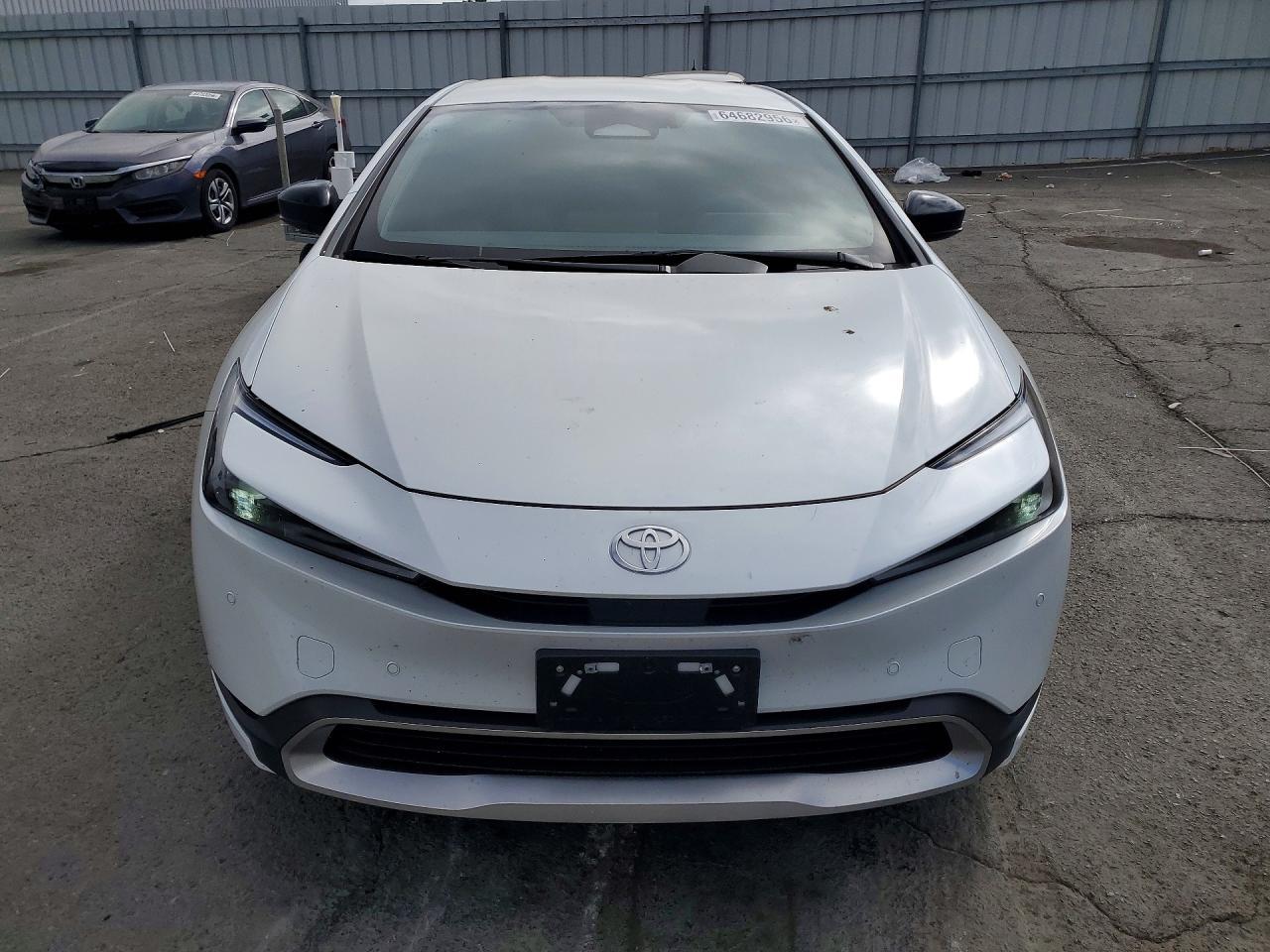 2024 Toyota Prius Prime Se - Фото 5