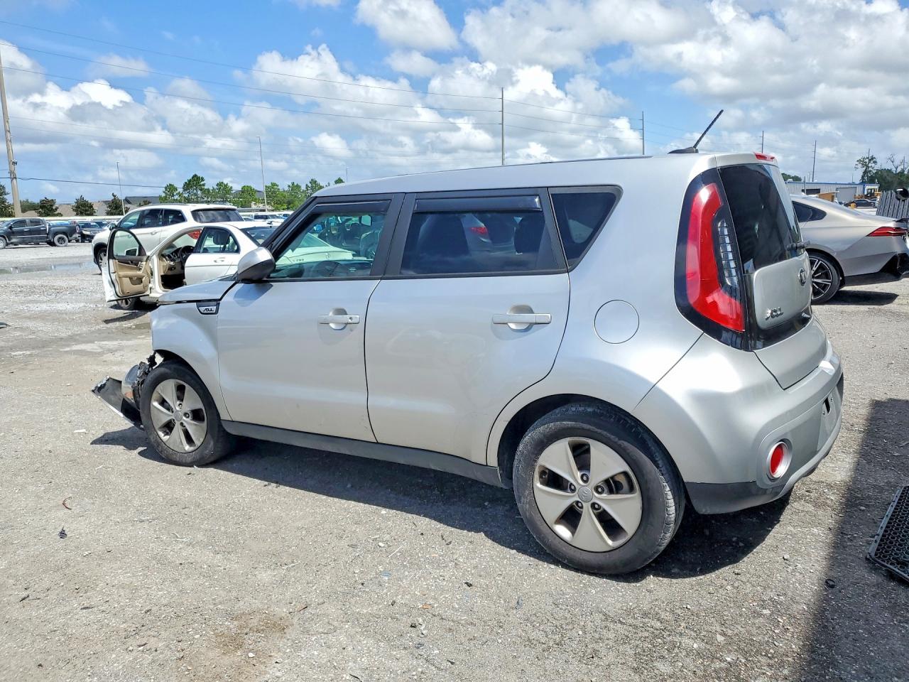 2017 Kia Soul Base - Фото 2