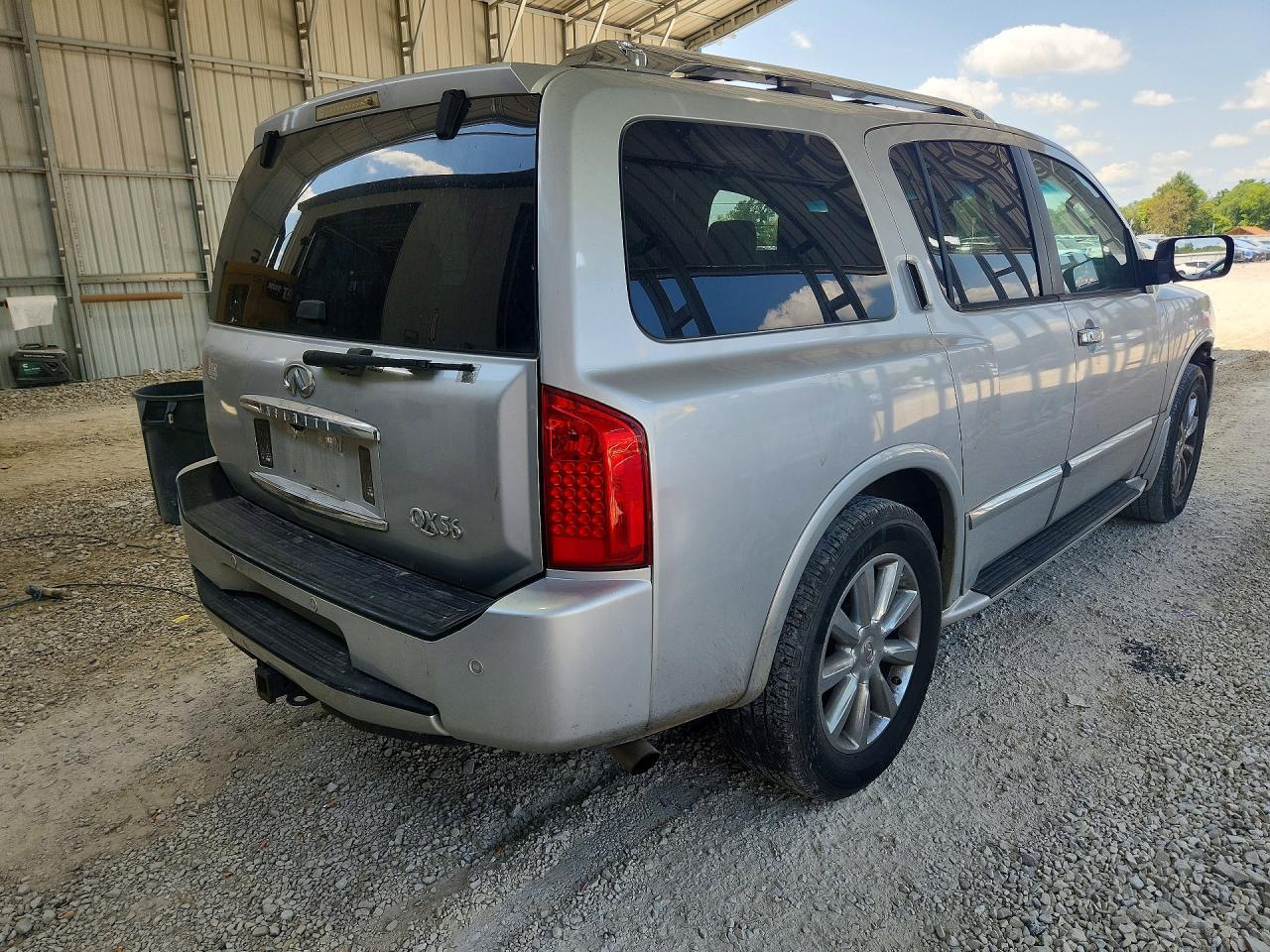 2010 Infiniti Qx56 Base - Image 3