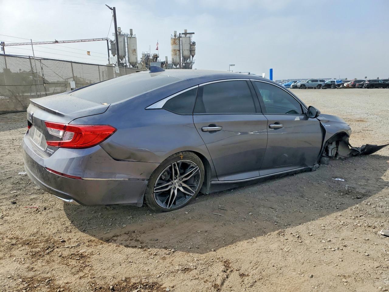 2022 Honda Accord Touring Hybrid - Фото 3