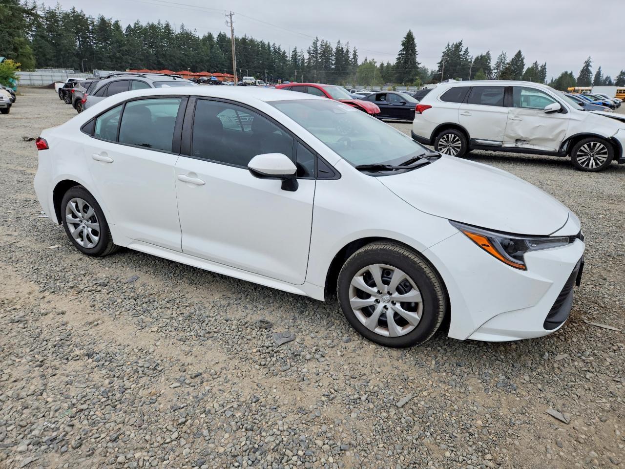 2025 Toyota Corolla Le - Image 4