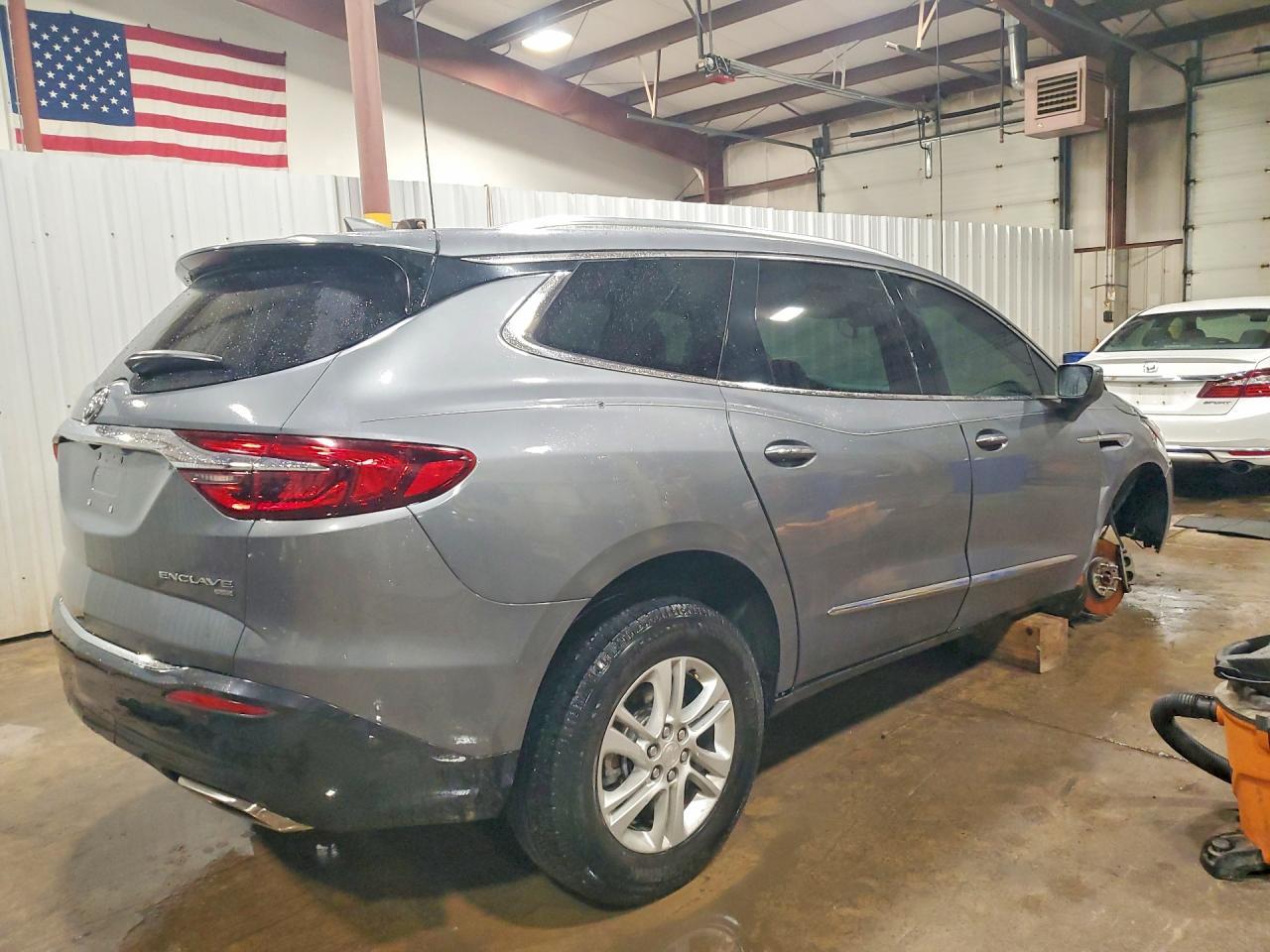 2019 Buick Enclave Essence - Фото 3