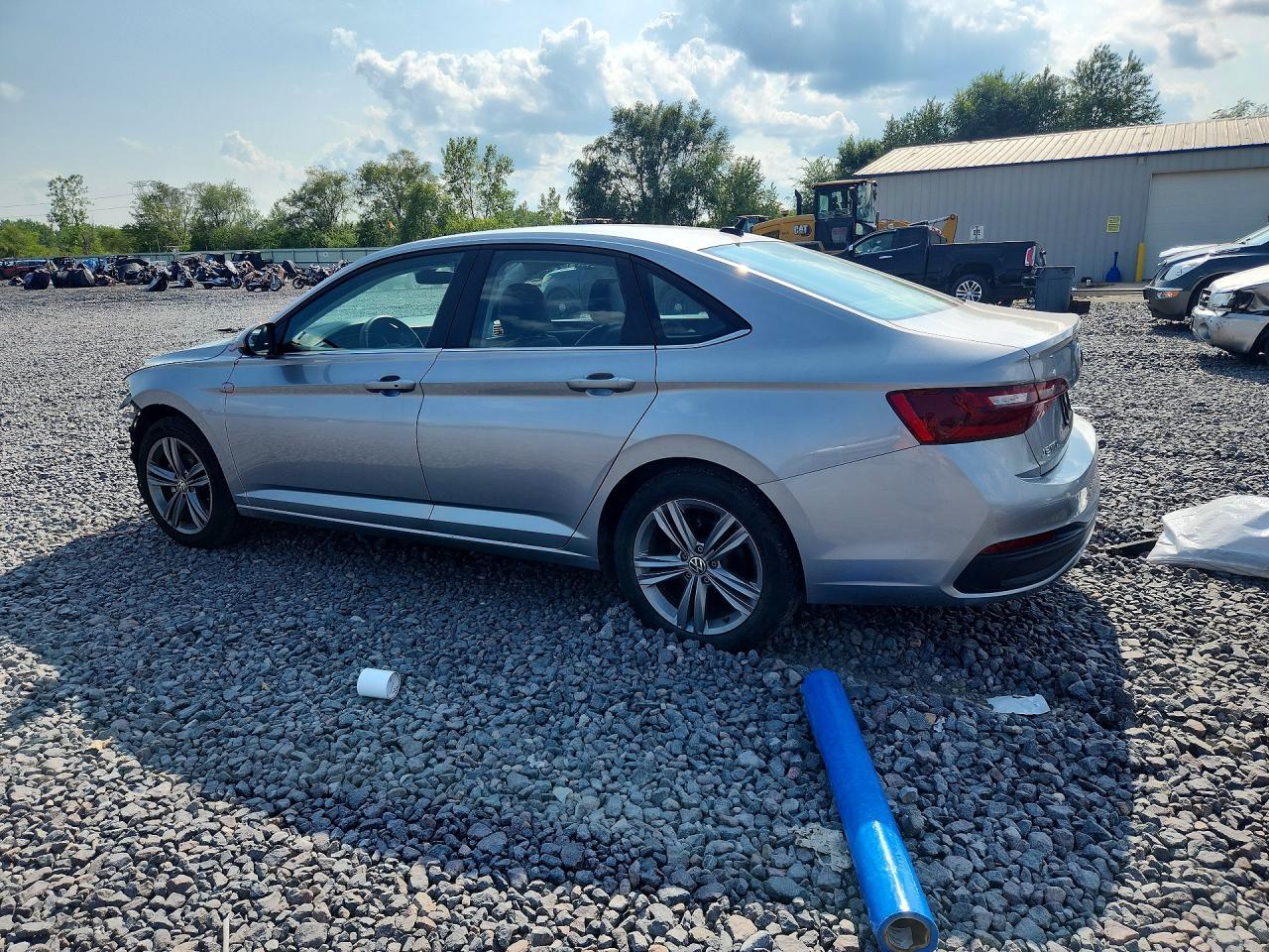 2024 Volkswagen Jetta Se - Image 2
