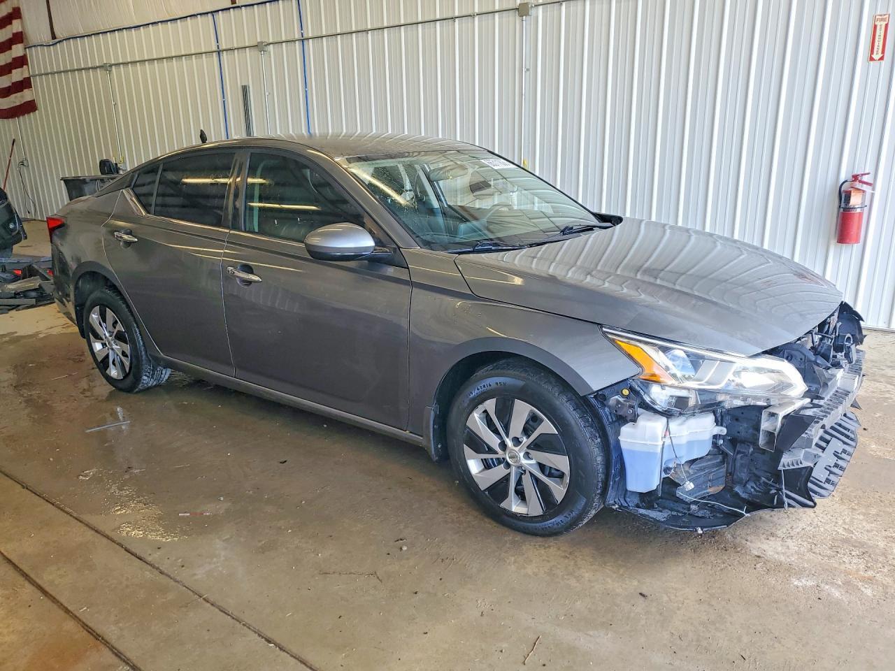 2019 Nissan Altima S - Фото 4