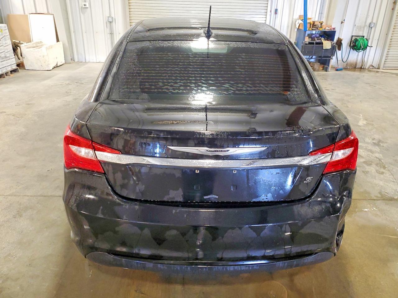 2011 Chrysler 200 S - Фото 6