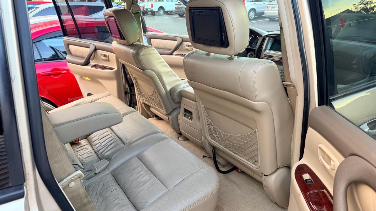 2004 Toyota Land Cruiser Base - Image 6