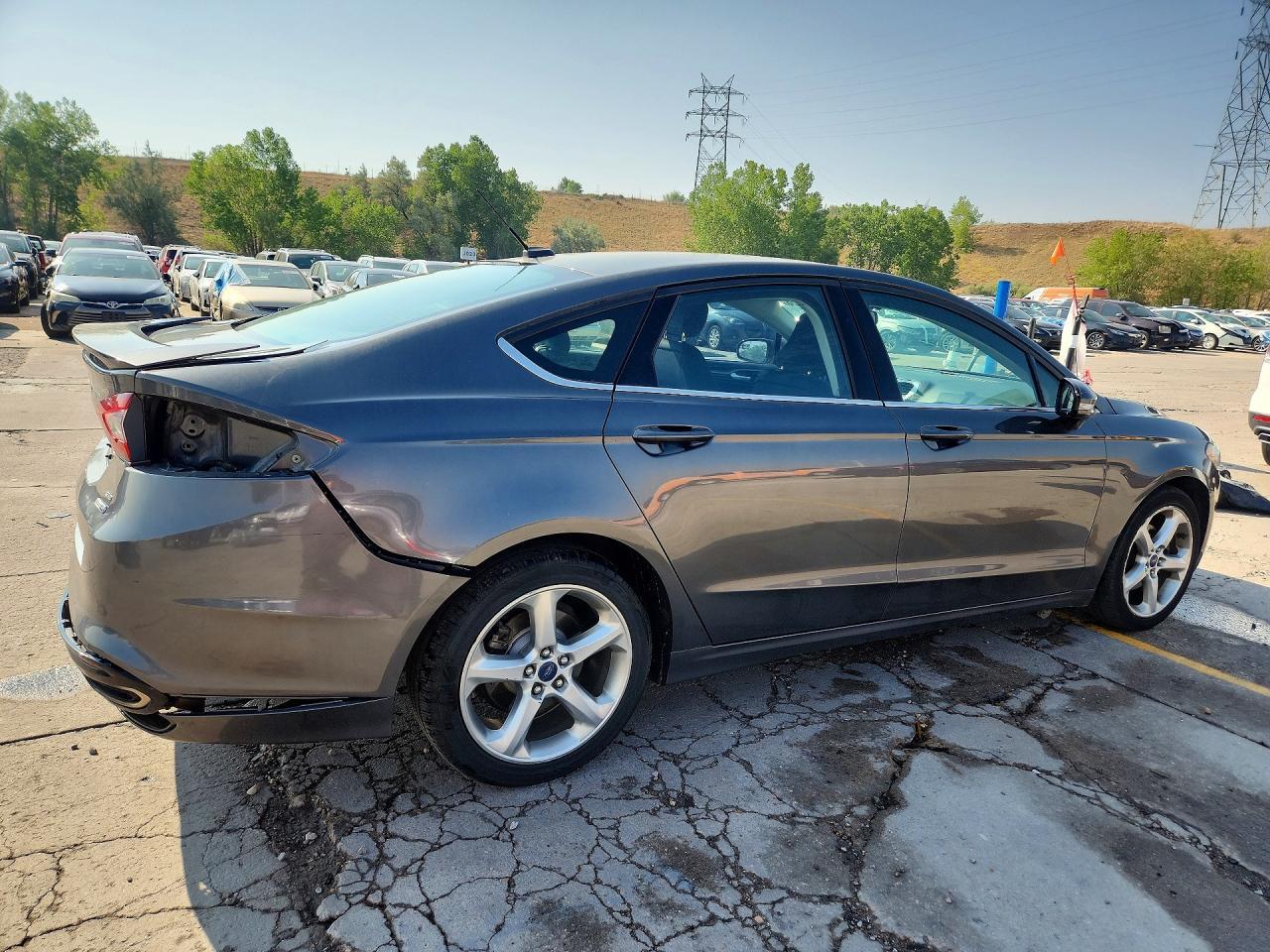 2015 Ford Fusion Se - Фото 3