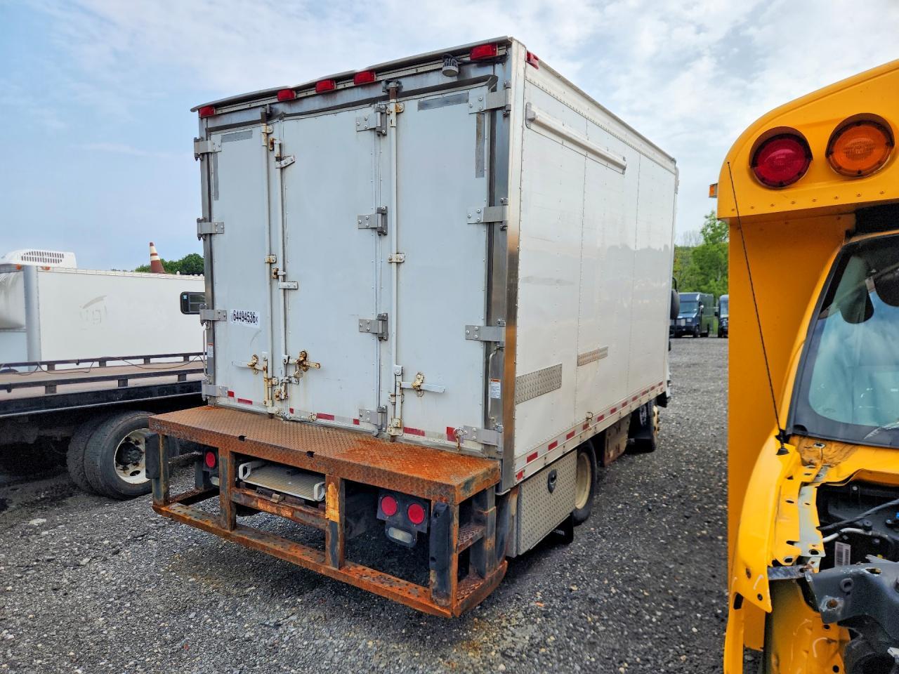 2018 Isuzu Npr Hd - Фото 3