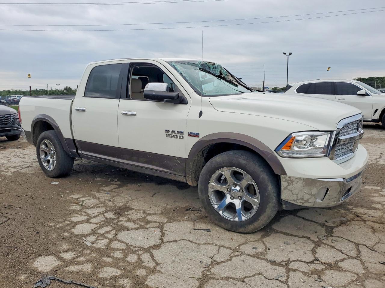 2017 Ram 1500 Laramie - Фото 4