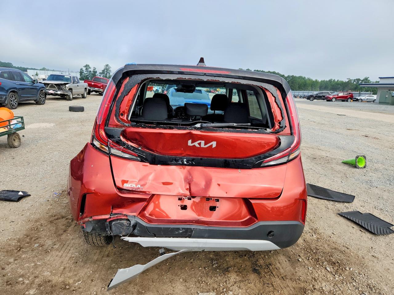 2023 Kia Soul Lx - Image 6