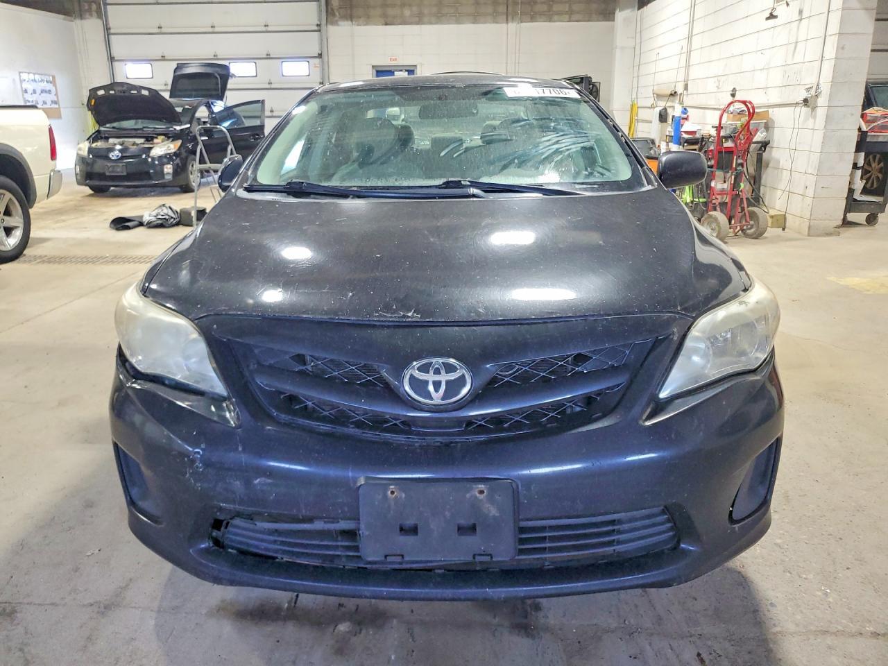 2011 Toyota Corolla Le - Image 5