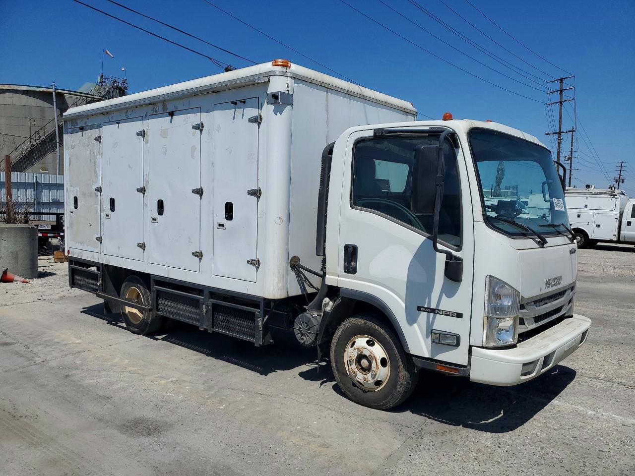2016 Isuzu Npr Hd Box Truck - Фото 4