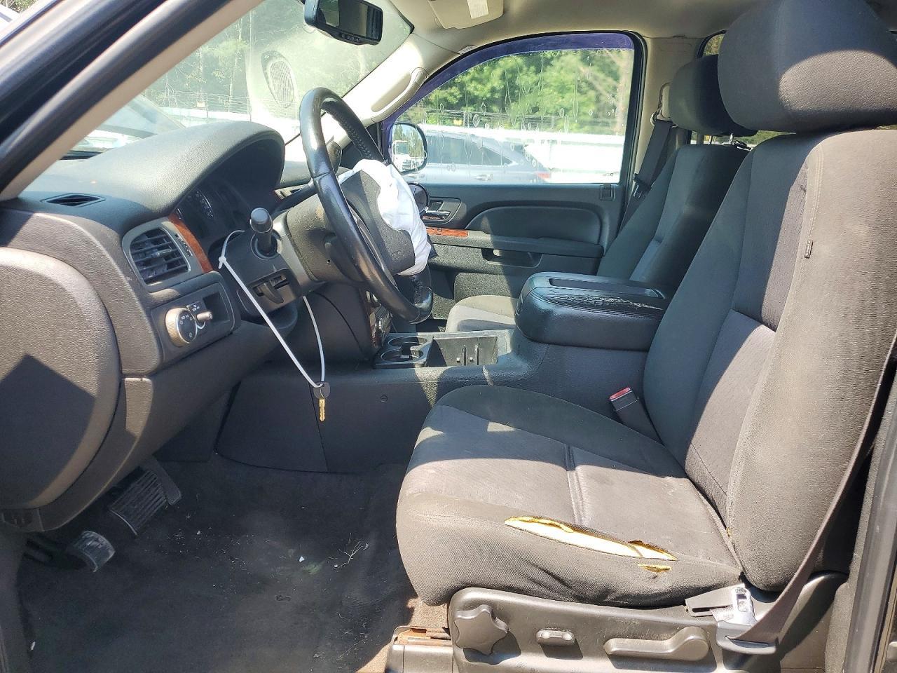 2011 Chevrolet Avalanche Ls - Image 7