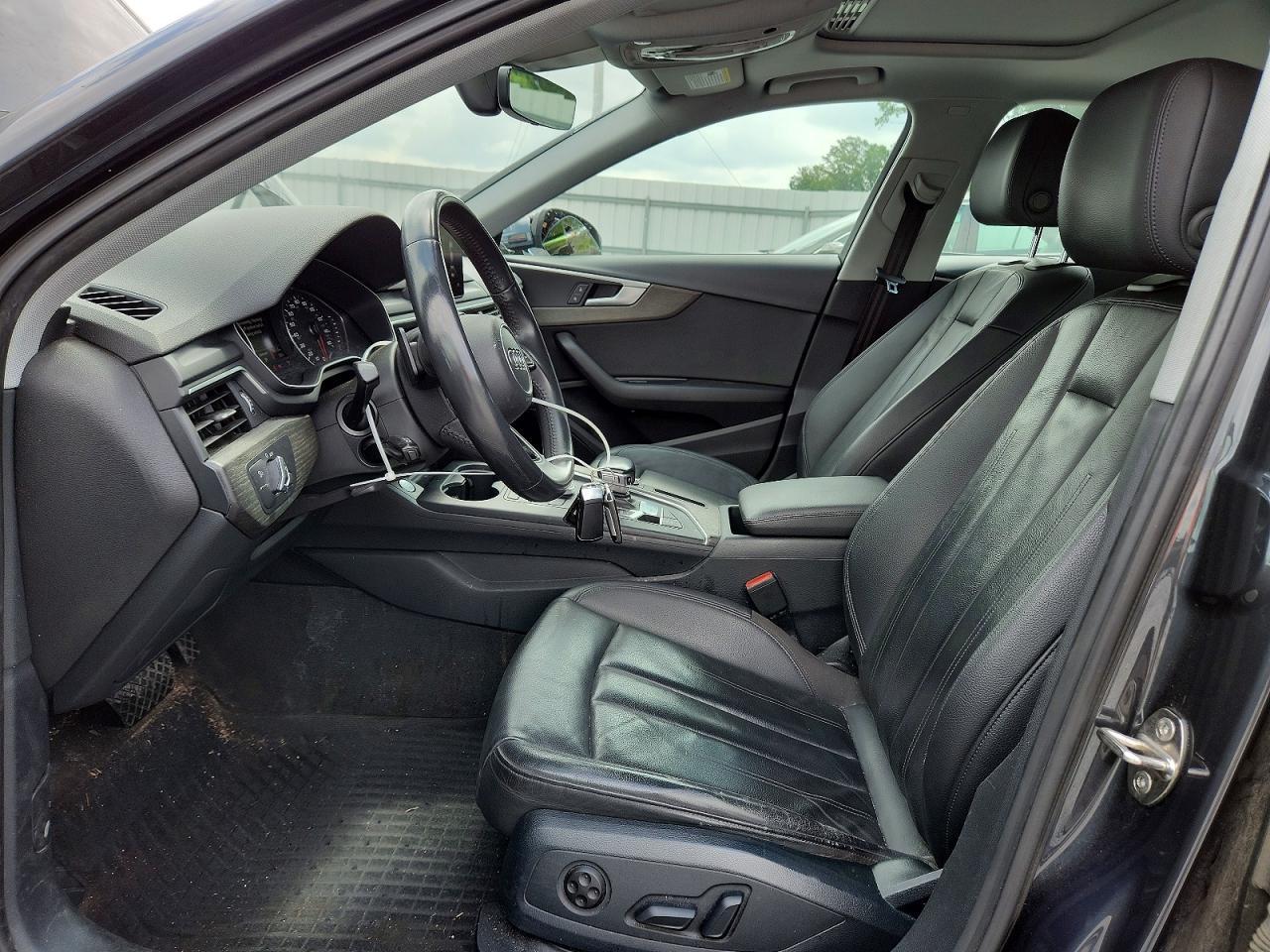 2019 Audi A4 Premium - Фото 7