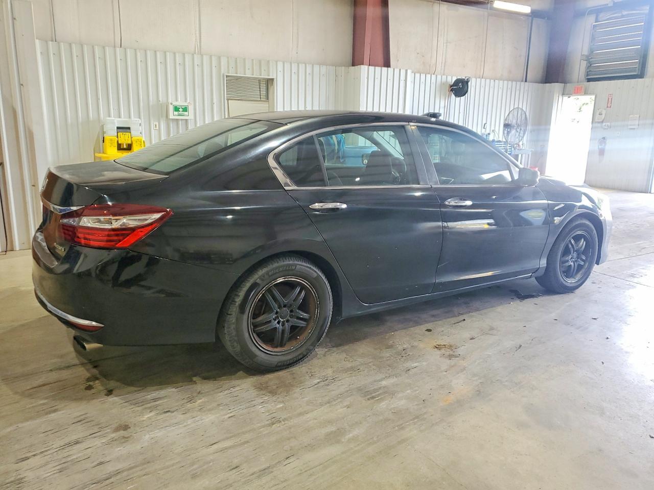 2016 Honda Accord Lx - Фото 3
