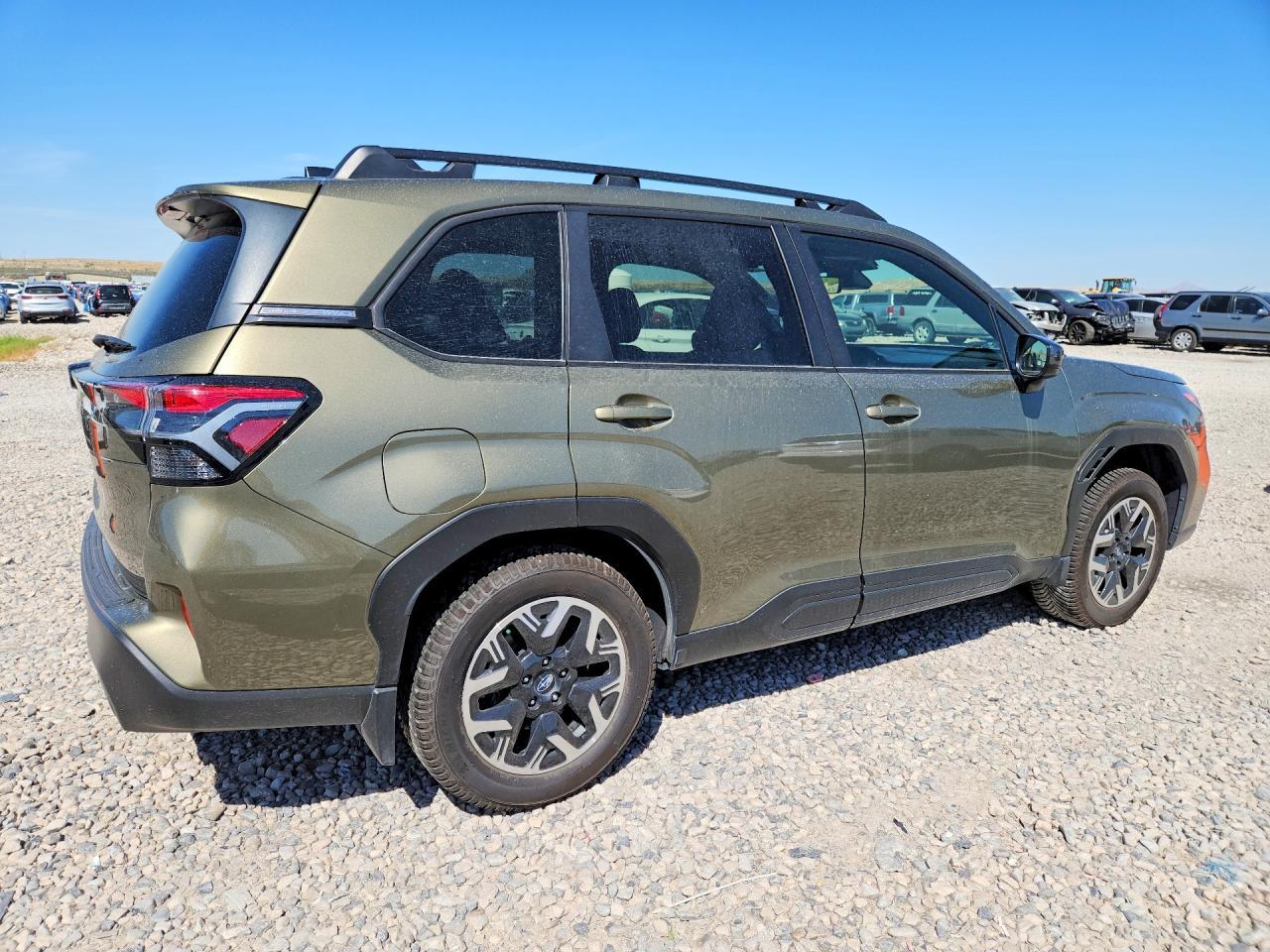 2025 Subaru Forester Premium - Image 3