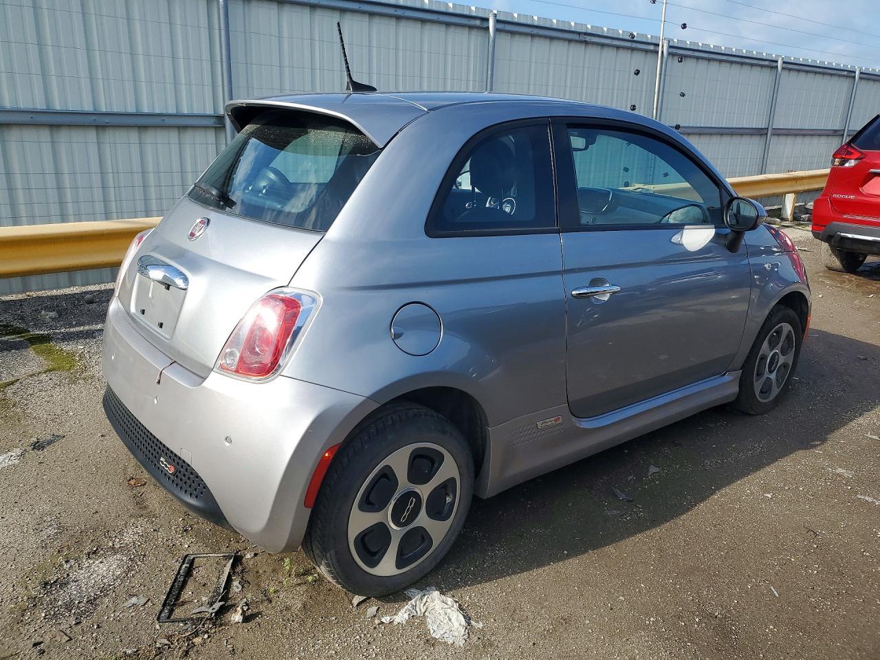 2017 Fiat 500 Electric - Фото 3