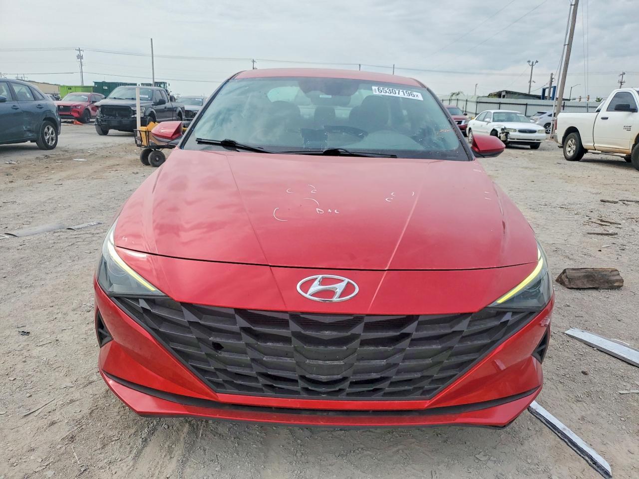 2021 Hyundai Elantra Se - Image 5
