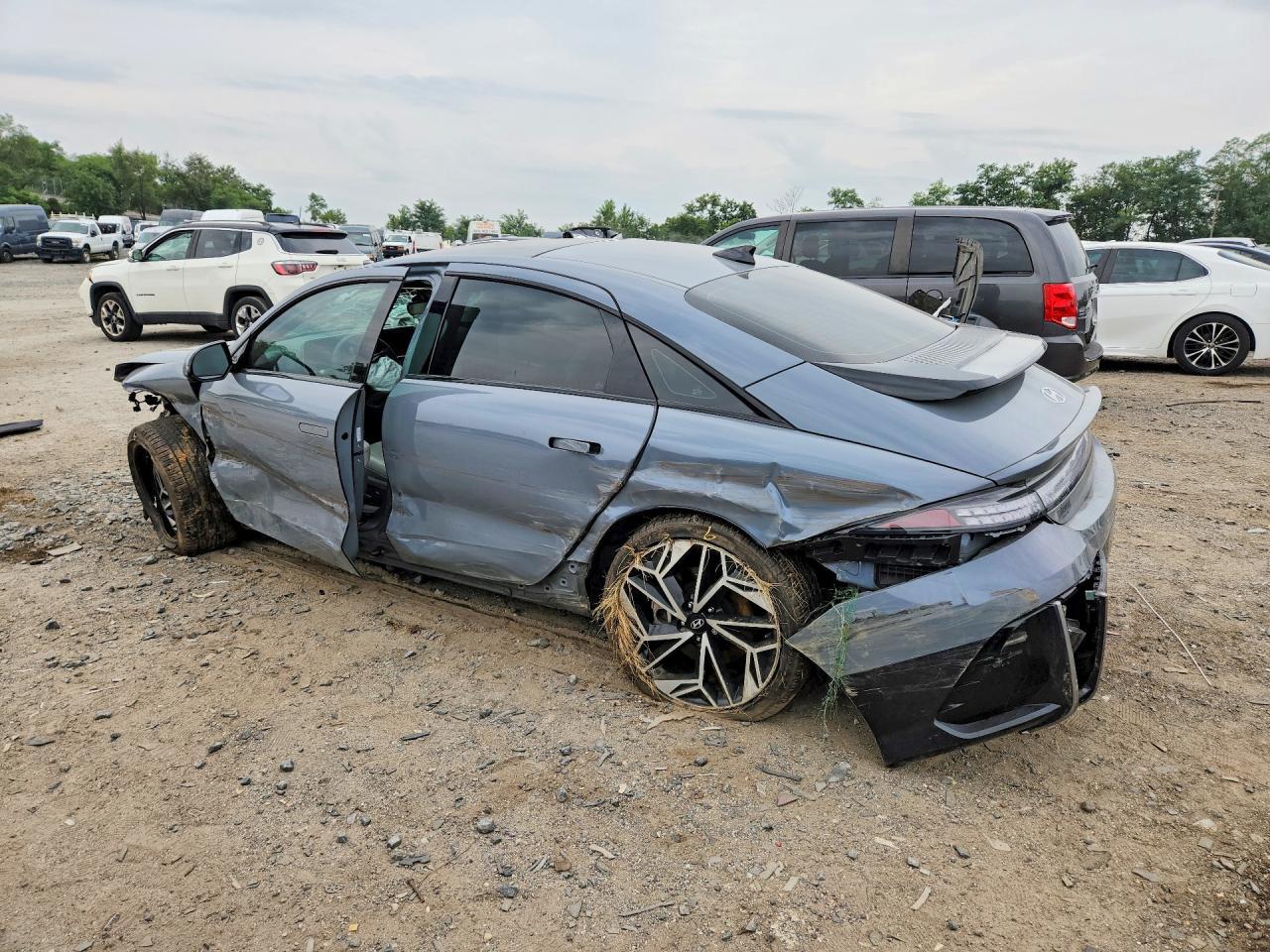 2024 Hyundai Ioniq 6 Limited - Фото 2
