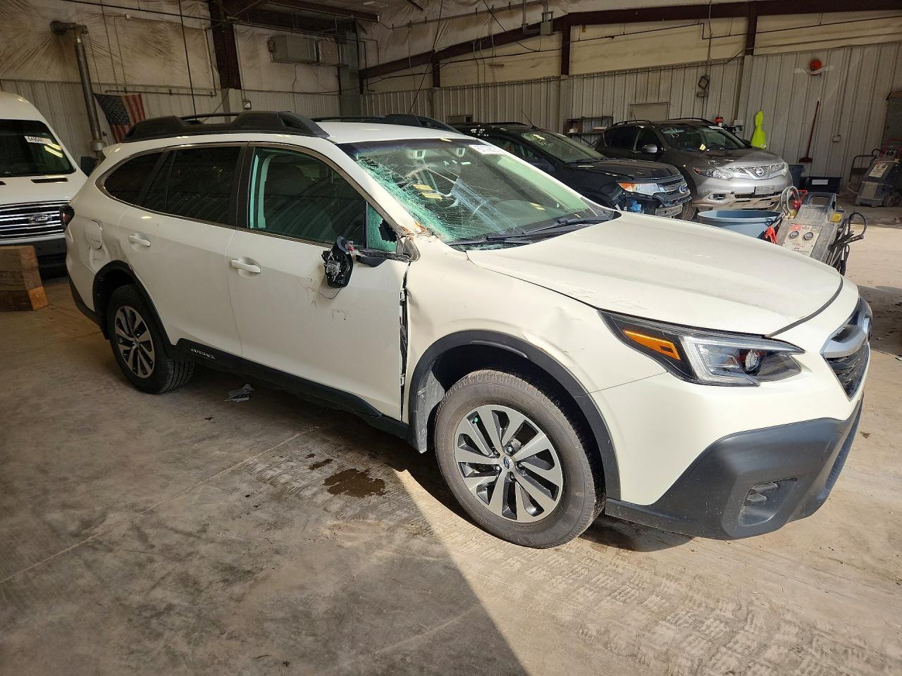 2022 Subaru Outback Premium - Фото 4