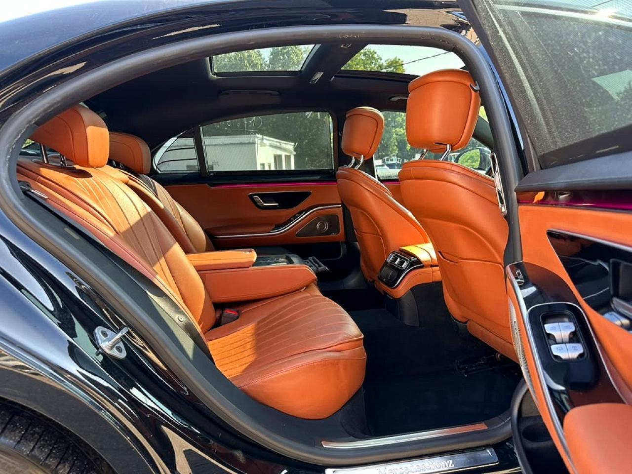 2022 Mercedes-Benz S 500 4Matic - Image 7