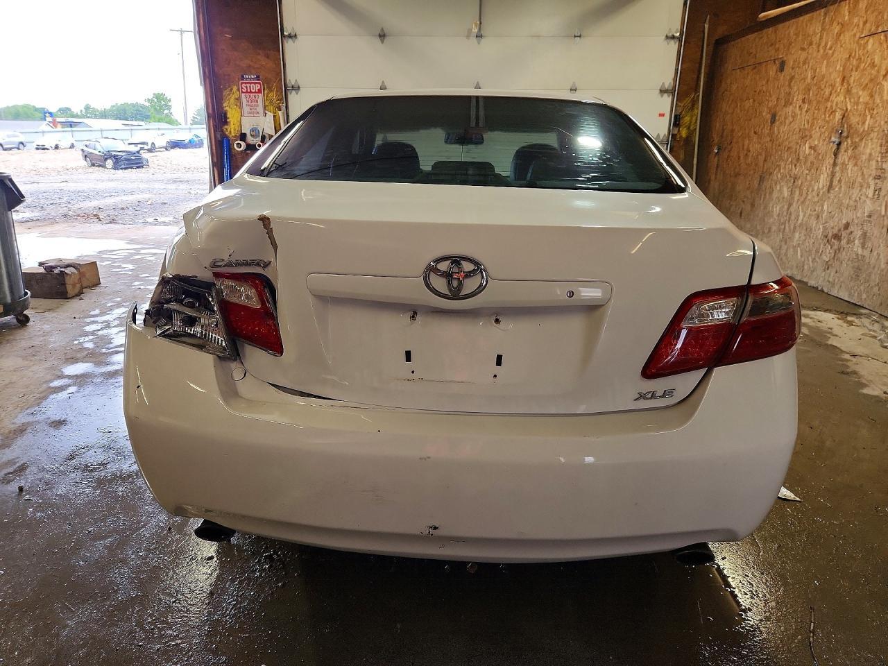 2008 Toyota Camry Xle V6 - Image 6