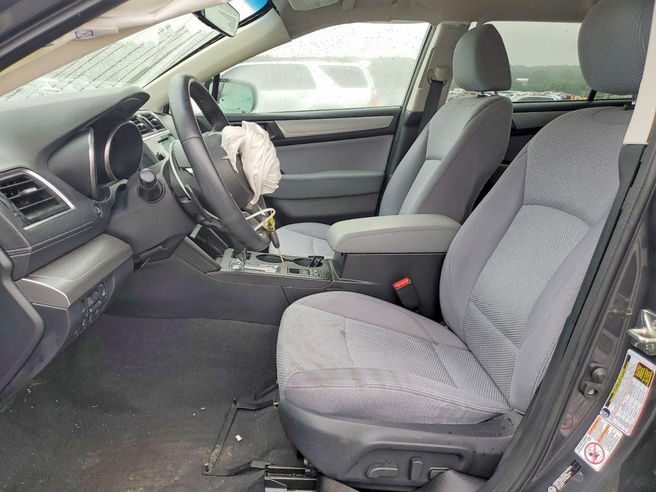 2019 Subaru Outback 2.5I Premium - Image 7