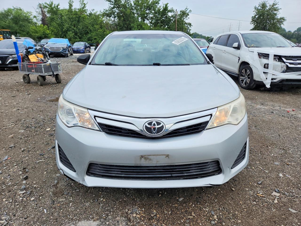 2012 Toyota Camry Le - Фото 5