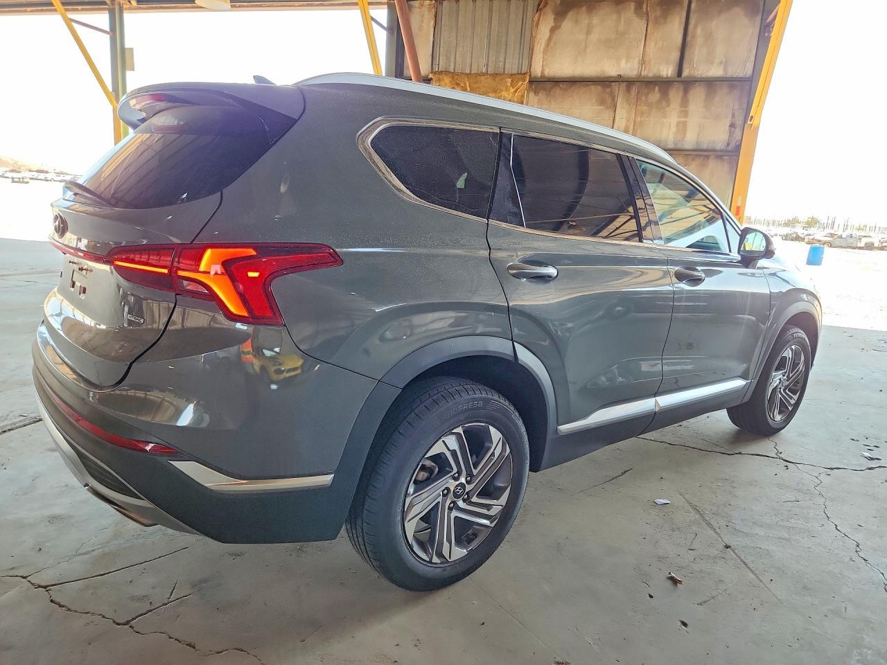 2023 Hyundai Santa Fe Sel Premium - Image 3