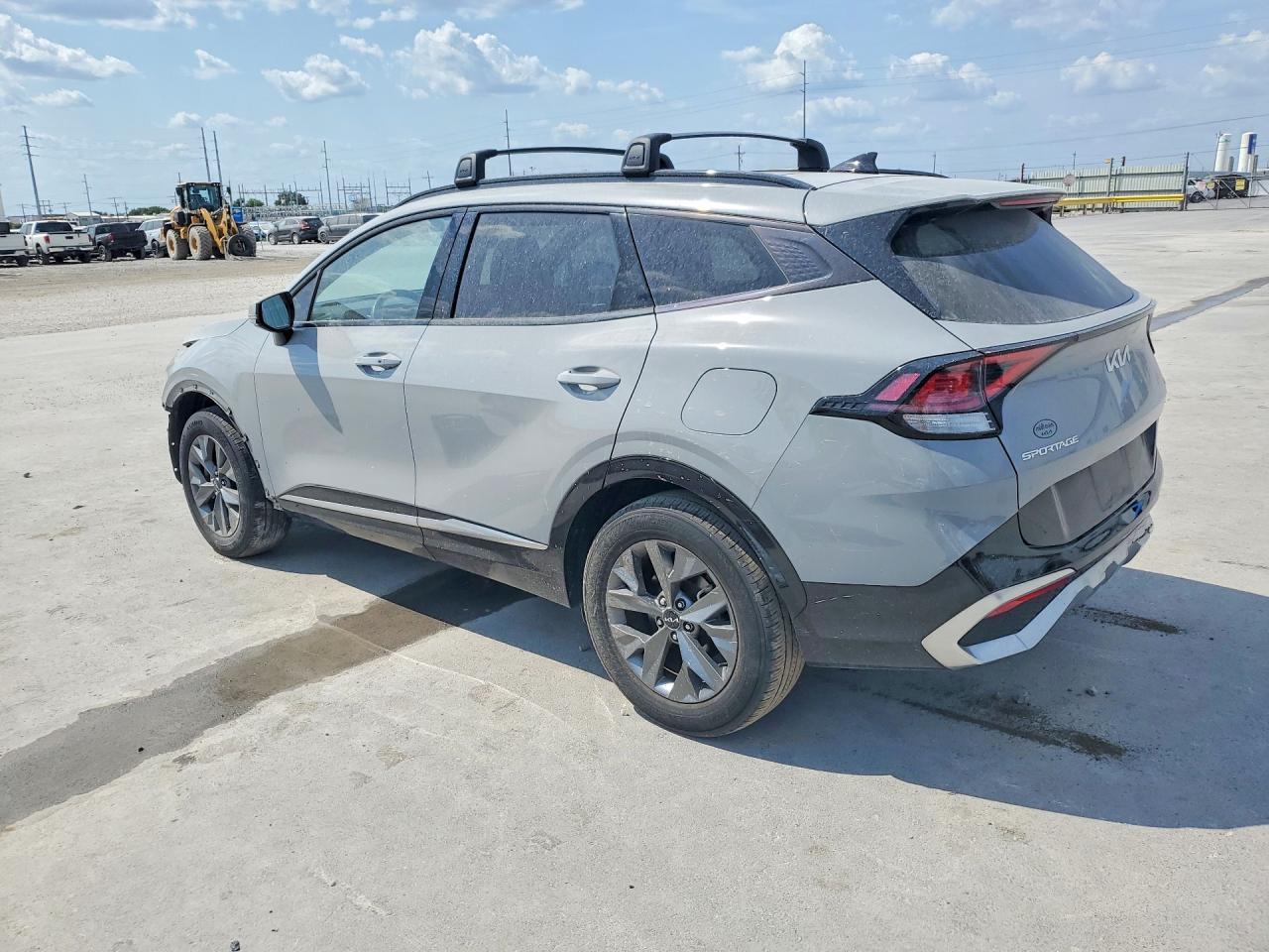 2023 Kia Sportage Sx - Image 2