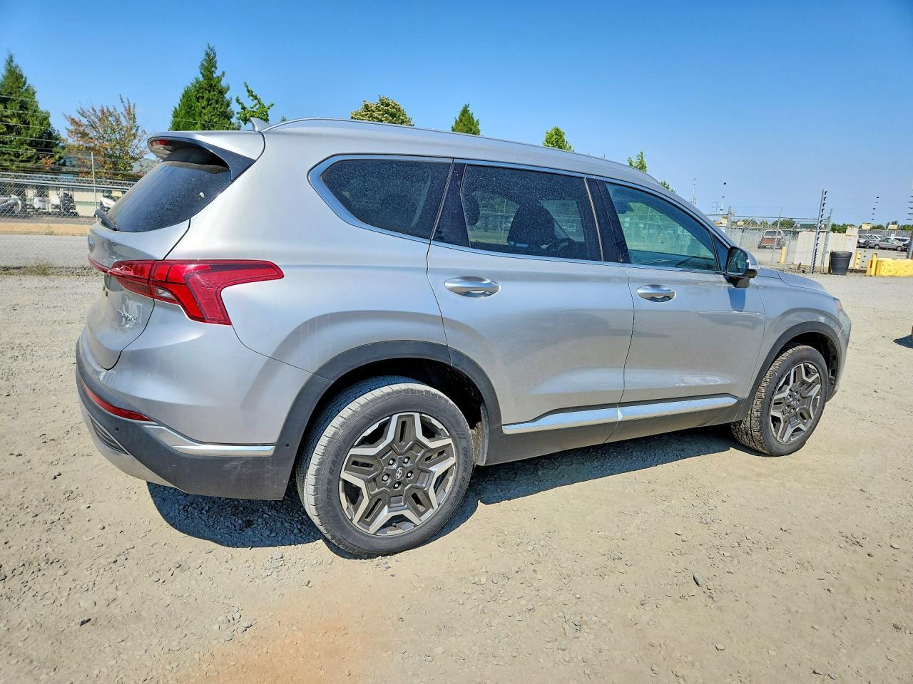 2023 Hyundai Santa Fe Limited - Image 3