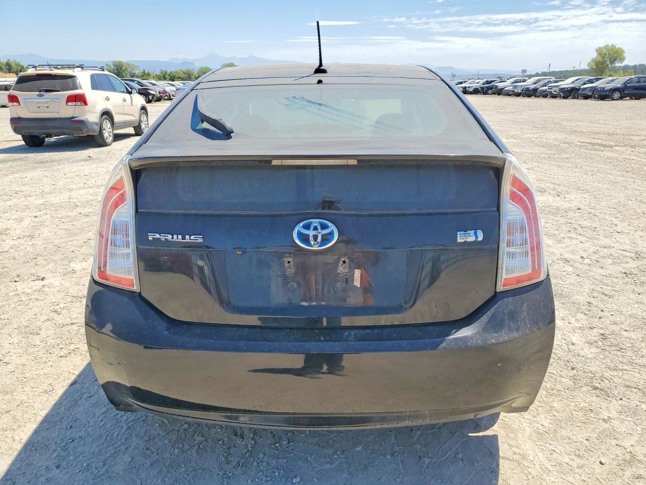 2013 Toyota Prius Four - Image 6