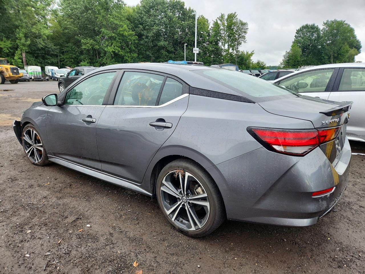 2021 Nissan Sentra - Фото 2